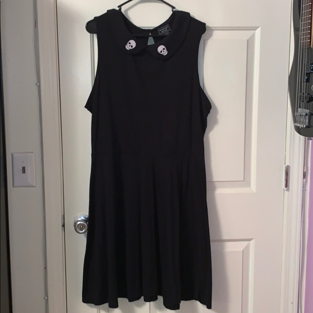 Hot Topic Plus Size Black Dress
